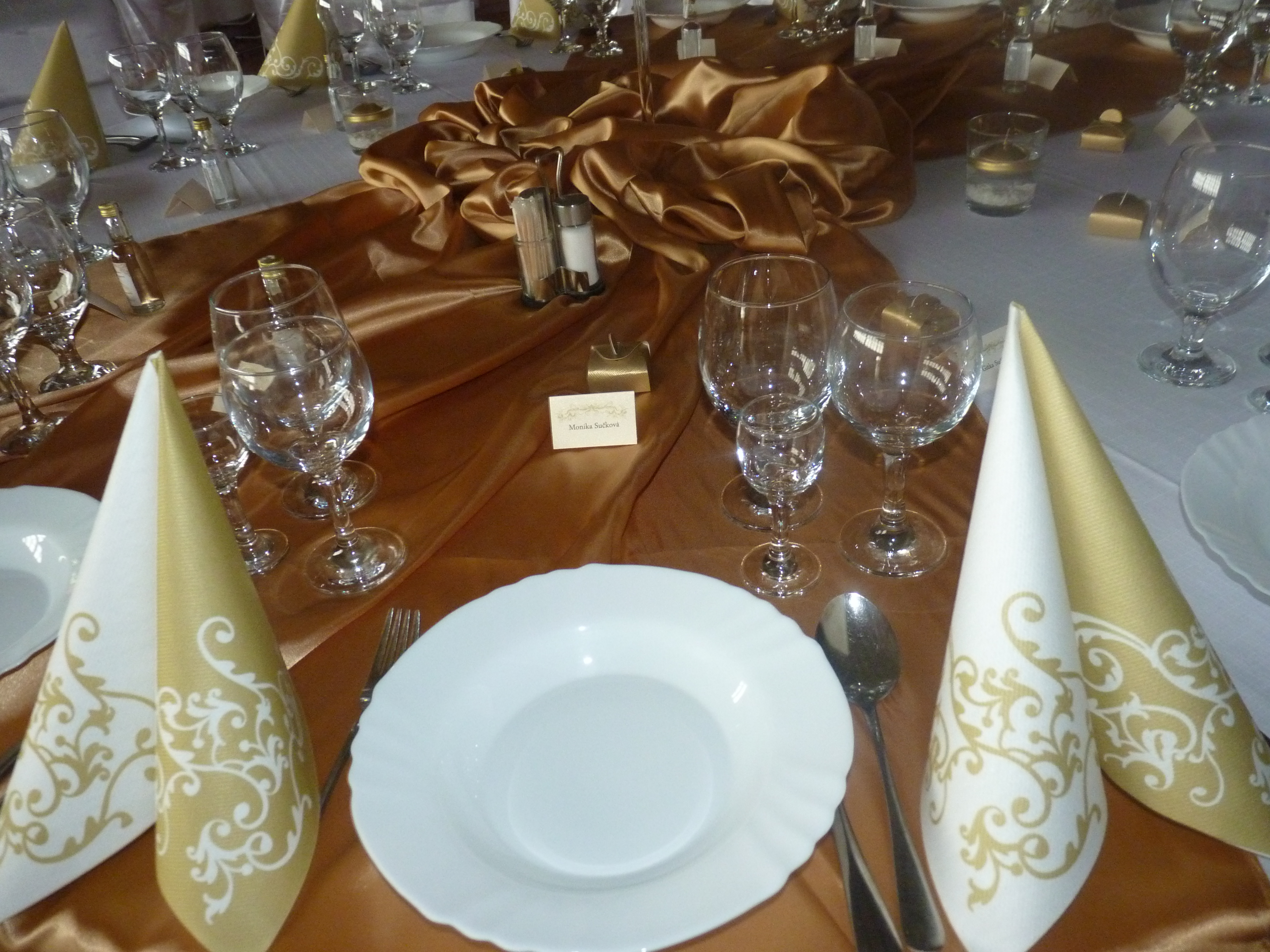 Veľká zlatá svadba - okrúhle stoly -Reštaurácia Lietadlo, Podlipníky, Hanušovce n/T, Vranov n/T, Prešov